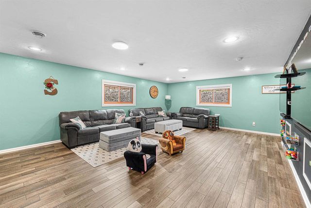 782 MUSTANG LANE, Fond Du Lac, WI 54935