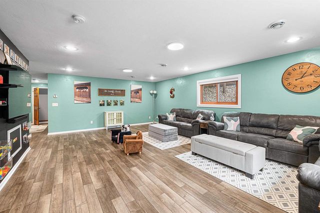 782 MUSTANG LANE, Fond Du Lac, WI 54935