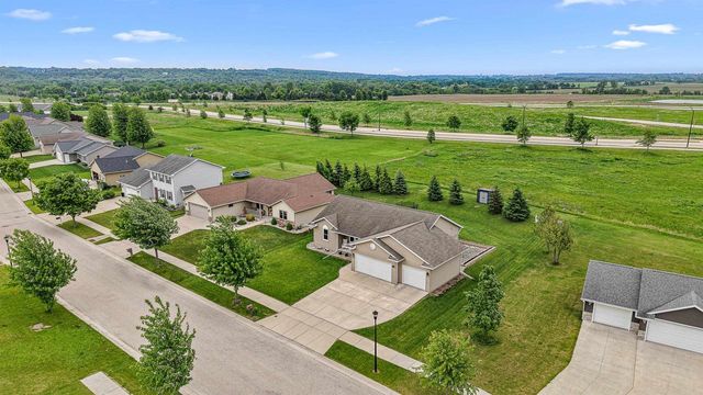 782 MUSTANG LANE, Fond Du Lac, WI 54935