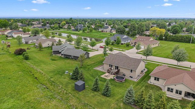 782 MUSTANG LANE, Fond Du Lac, WI 54935