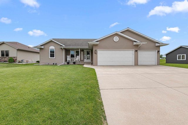 782 MUSTANG LANE, Fond Du Lac, WI 54935