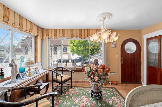 15843 101st Street, Howard Beach, NY 11414