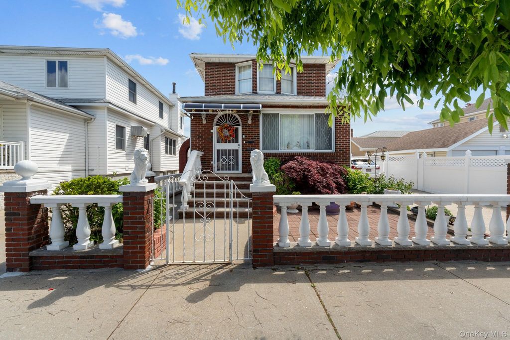 15843 101st Street, Howard Beach, NY 11414