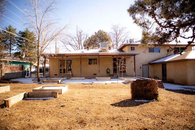 7101 Aztec Road NE, Albuquerque, NM 87110