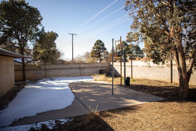 7101 Aztec Road NE, Albuquerque, NM 87110