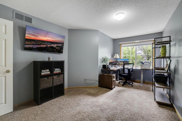 846 Trenton Lane N, Plymouth, MN 55441
