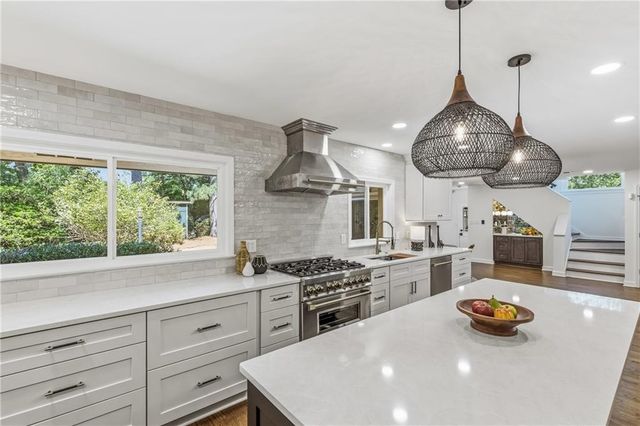 2996 Stonegate Trail, Atlanta, GA 30340