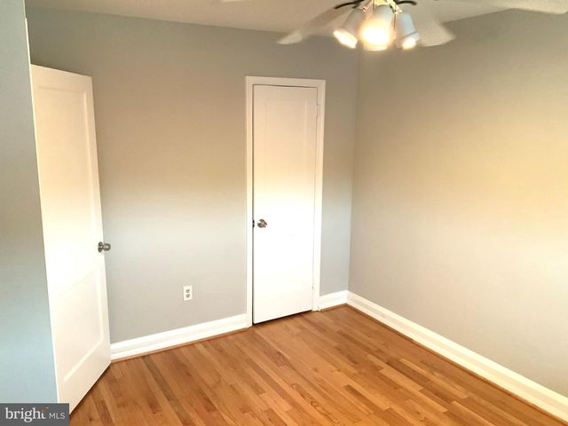 2125 HAWTHORNE RD, Middle River, MD 21220