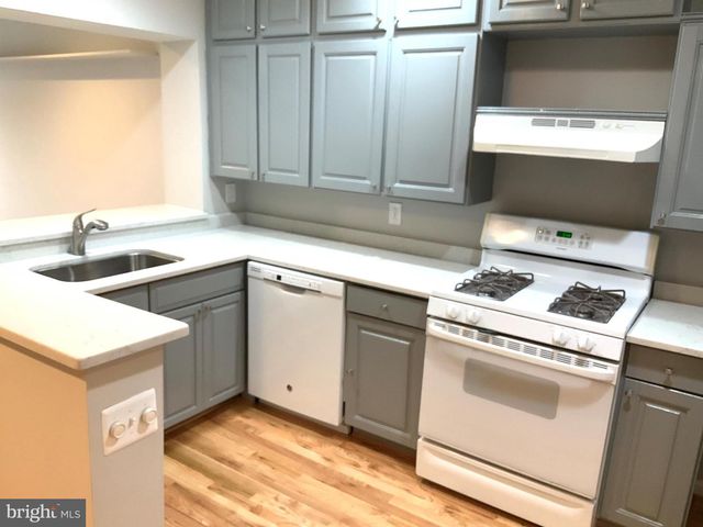 2125 HAWTHORNE RD, Middle River, MD 21220