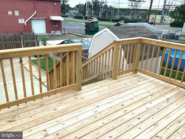 2125 HAWTHORNE RD, Middle River, MD 21220