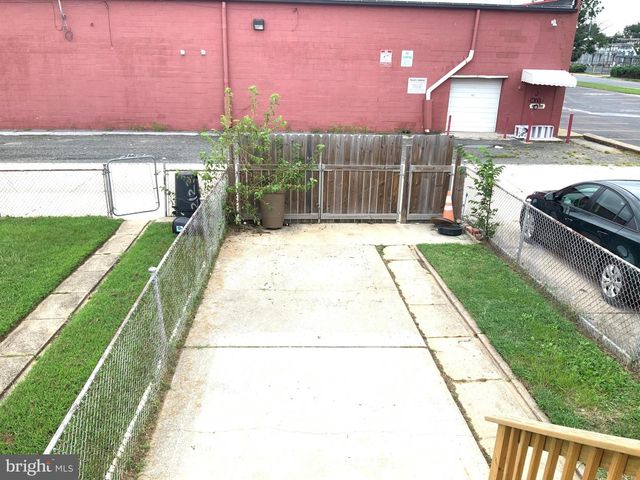 2125 HAWTHORNE RD, Middle River, MD 21220