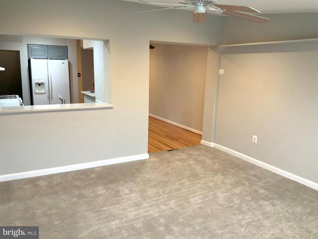 2125 HAWTHORNE RD, Middle River, MD 21220