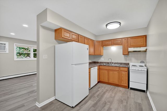 800 13th Street, West Des Moines, IA 50265