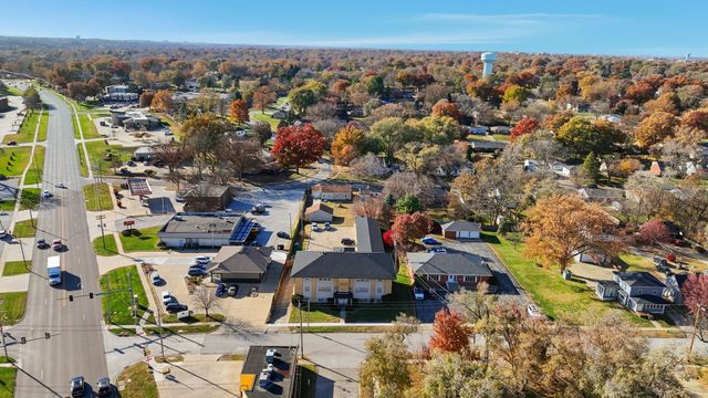 800 13th Street, West Des Moines, IA 50265