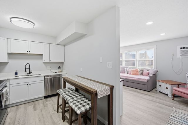 800 13th Street, West Des Moines, IA 50265