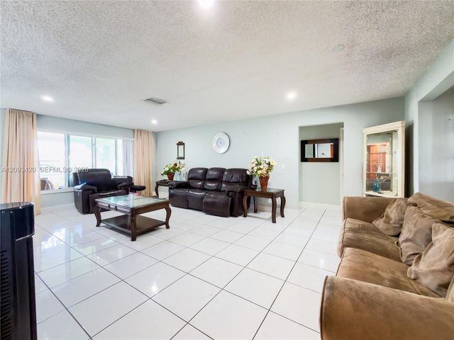 310 NW 25th Court, Pompano Beach, FL 33064