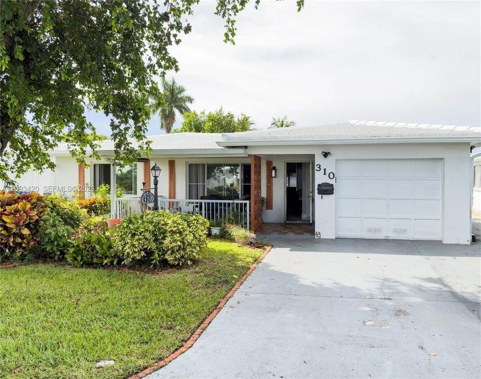 310 NW 25th Court, Pompano Beach, FL 33064