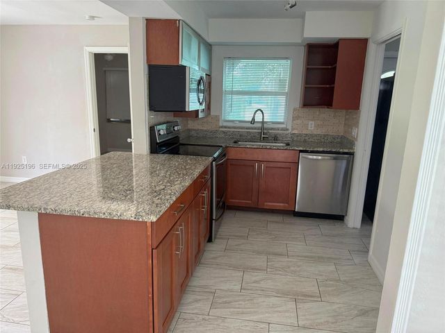 1104 E Jamine Rd, Lehigh Acres, FL 33936