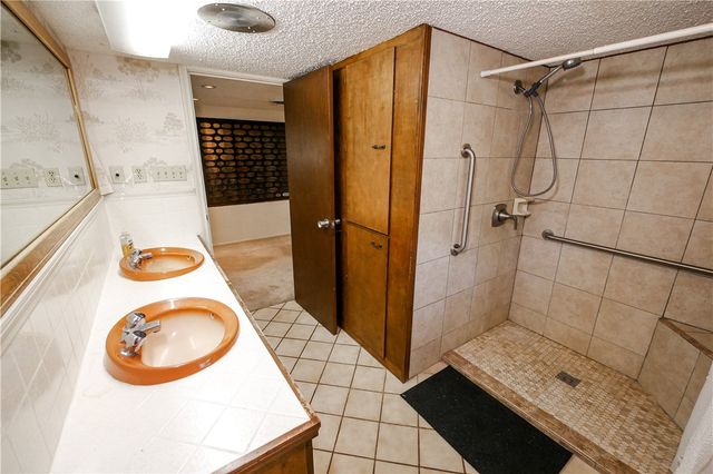 155 Buffalo Road, George West, TX 78022
