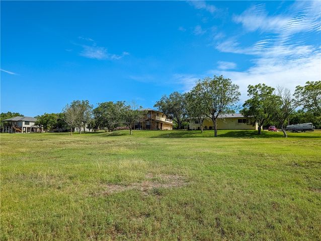 155 Buffalo Road, George West, TX 78022