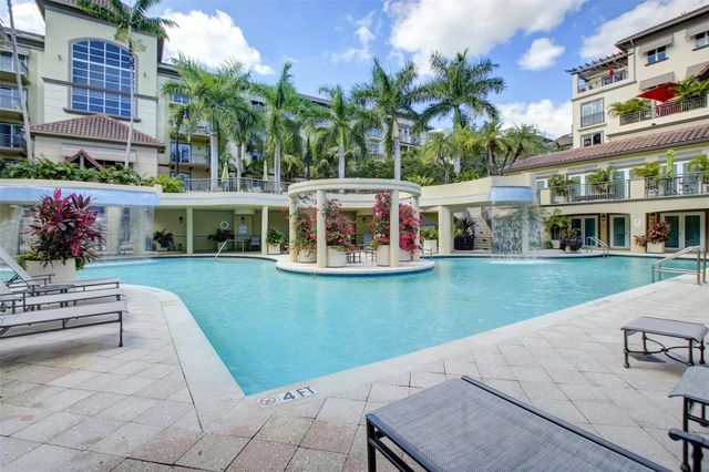 2633 NE 14th Avenue 101, Wilton Manors, FL 33334