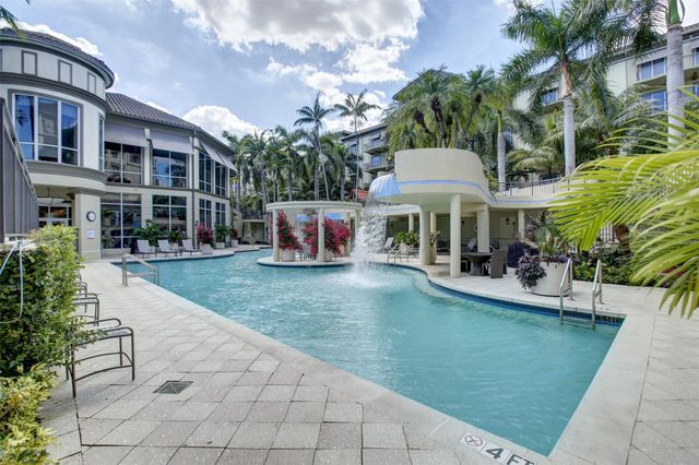 2633 NE 14th Avenue 101, Wilton Manors, FL 33334