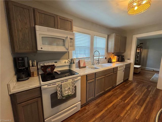 810 N Main Street, Walnut Cove, NC 27052