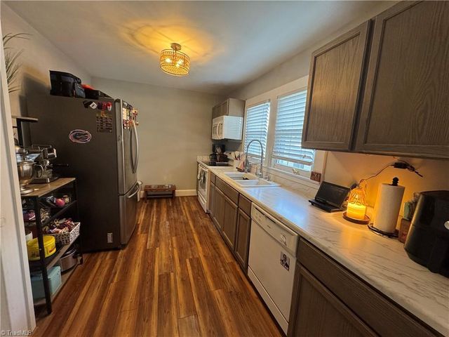 810 N Main Street, Walnut Cove, NC 27052