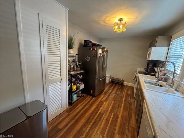 810 N Main Street, Walnut Cove, NC 27052