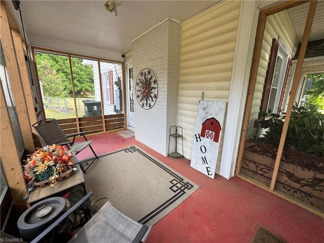 810 N Main Street, Walnut Cove, NC 27052