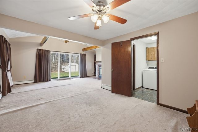 6888 Joanne Circle North, Niagara, NY 14304