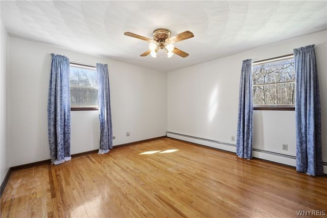 6888 Joanne Circle North, Niagara, NY 14304
