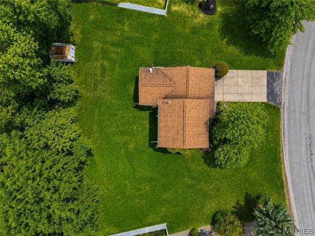 6888 Joanne Circle North, Niagara, NY 14304