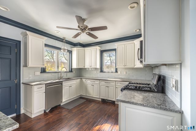 5385 Main Street, Trumbull, CT 06611