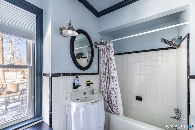 5385 Main Street, Trumbull, CT 06611