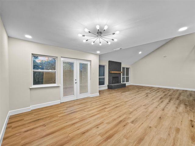 1023 Cragmore Drive, Seabrook, TX 77586