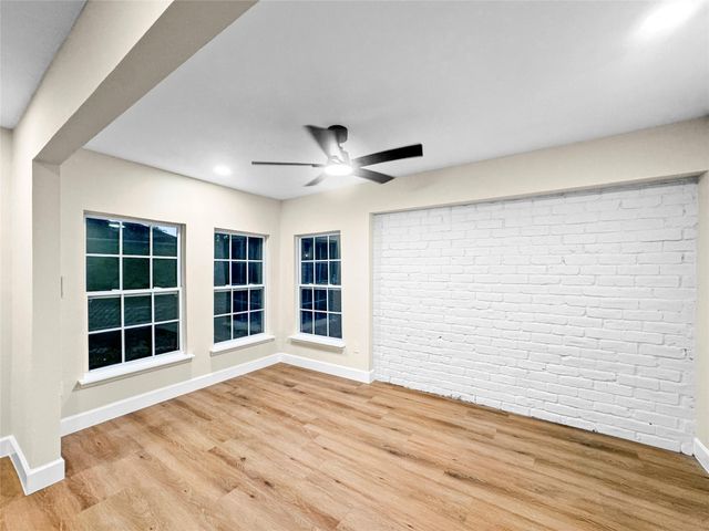 1023 Cragmore Drive, Seabrook, TX 77586