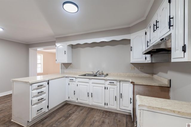 1353 Reed Ave, Paducah, KY 42001