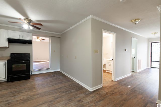 1353 Reed Ave, Paducah, KY 42001