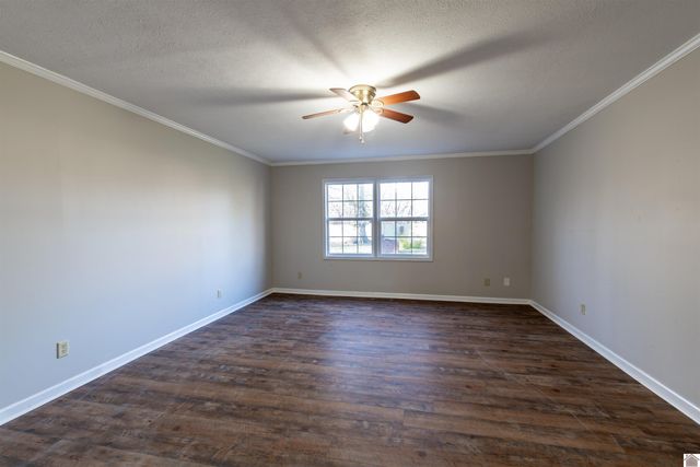 1353 Reed Ave, Paducah, KY 42001