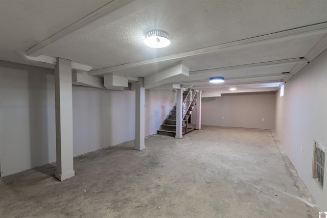 1353 Reed Ave, Paducah, KY 42001