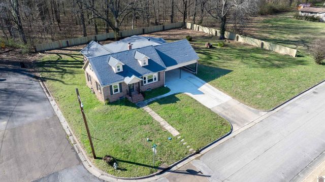 1353 Reed Ave, Paducah, KY 42001