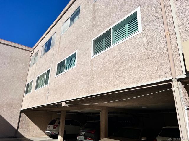 4487 Colbath Ave 207, Sherman Oaks, CA 91423