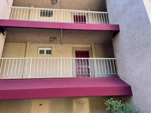 4487 Colbath Ave 207, Sherman Oaks, CA 91423