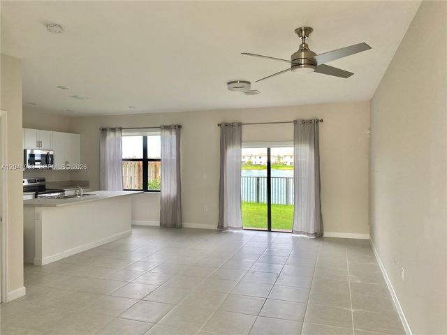 10265 SW 231st Ln ., Miami, FL 33190