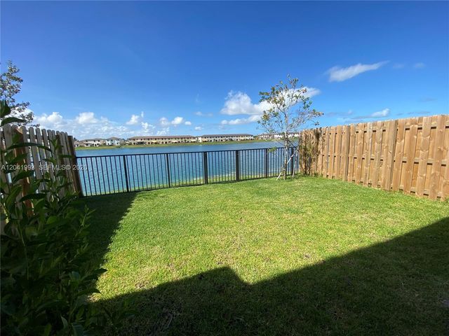 10265 SW 231st Ln ., Miami, FL 33190