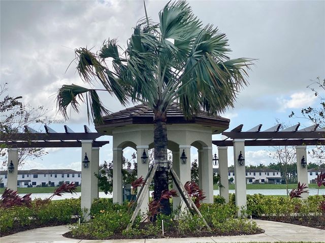 10265 SW 231st Ln ., Miami, FL 33190