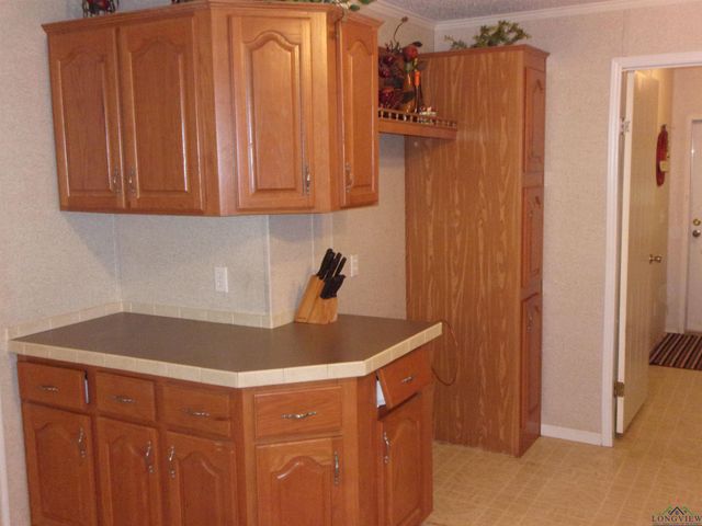 20 CR 1766 Cut Off Rd., Jefferson, TX 75657