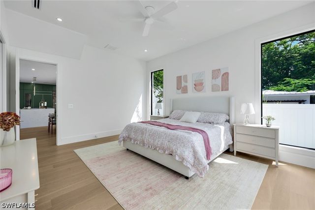 1230 10th AVE N, Naples, FL 34102