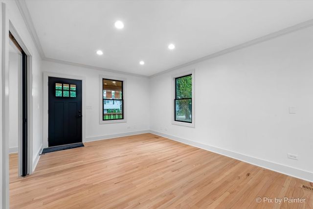 518 Illinois Street, Geneva, IL 60134